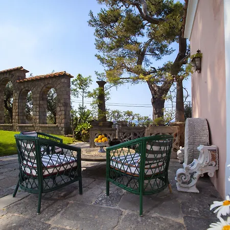 Capo Santa Fortunata Pensión 4*